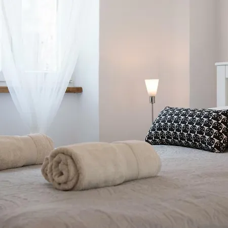 Pisinium Apartment
