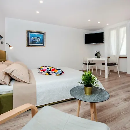 Pisinium * Rovinj