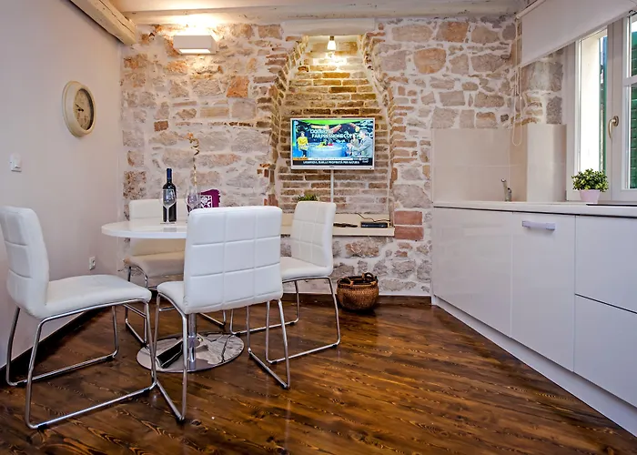 아파트 Pisinium 로비니