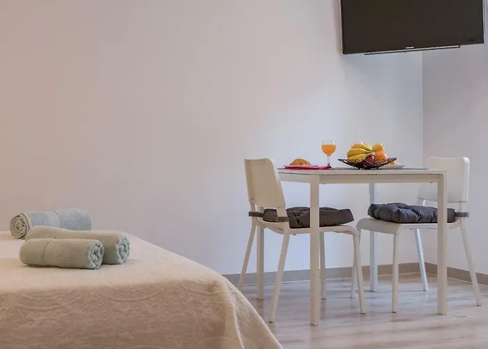 아파트 Pisinium *