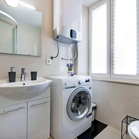 Pisinium