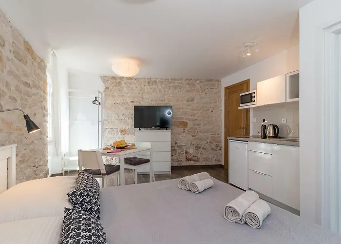 Pisinium * Ρόβινι